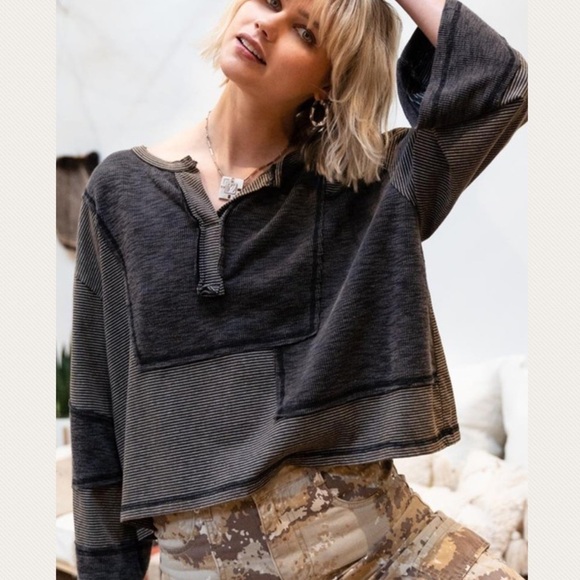 New! Black “Take The Day Off” Mismatch Top - Picture 3 of 14